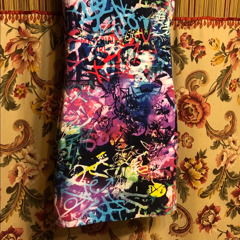 Fun Graffiti Dress with T-back - Picture 6 of 8
